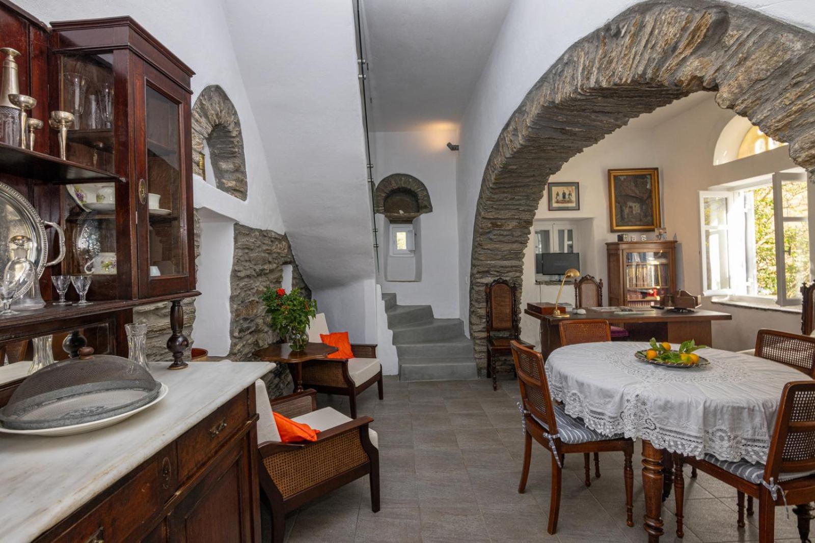 Tina & Miltos Villa